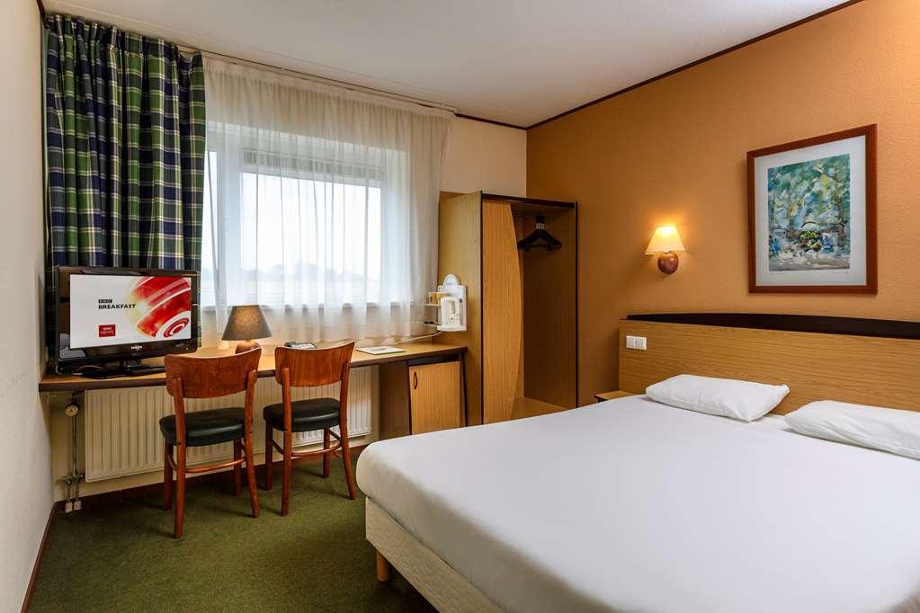Campanile Hotel & Restaurant Brussels ווילבורדה חדר תמונה